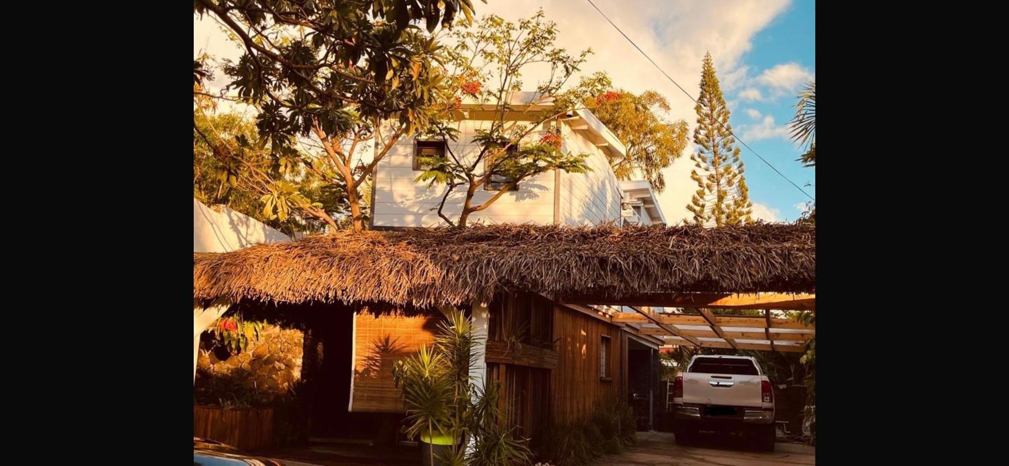 Le Ti Kabanon Du Lagon ลาซาลีน เลอแบ็ง ภายนอก รูปภาพ